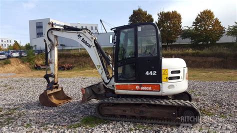 Used Bobcat 442 Excavator for sale 